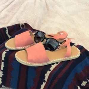 Super cute for the spring and summer